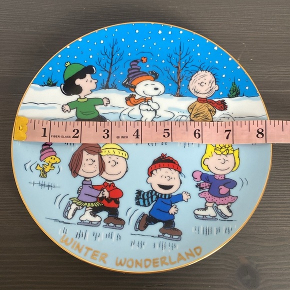 Peanuts Magical Moments Danbury Mint Winter Wonderland Plate 8" Retired 2006 - Picture 5 of 6